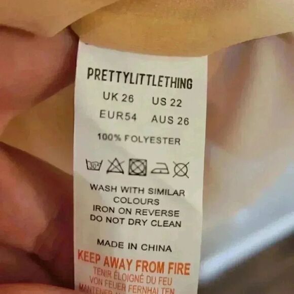 Pretty Little Thing Women's Stone Ivory Chiffon Shirred Body Con Dress NEW - Picture 16 of 16